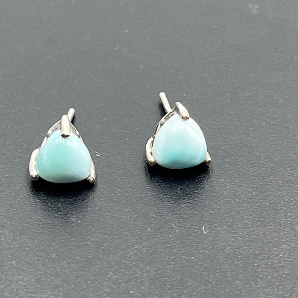 Sterling Silver Ocean Blue Larimar Rounded Triangular Prong‎ Stud Earrings